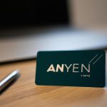 Czemu mam Adyen nv na moim rachunku?